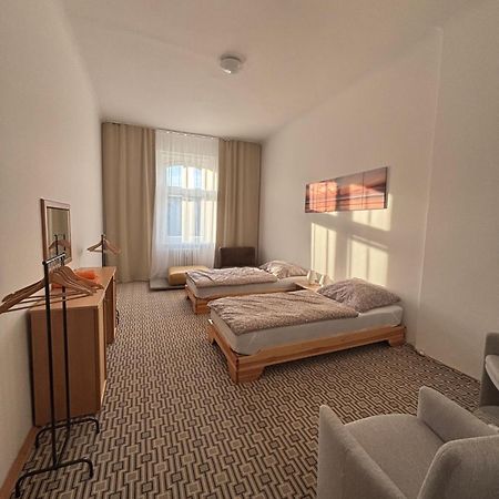 City Centre Apartment Demio كارلوفي فاري المظهر الخارجي الصورة
