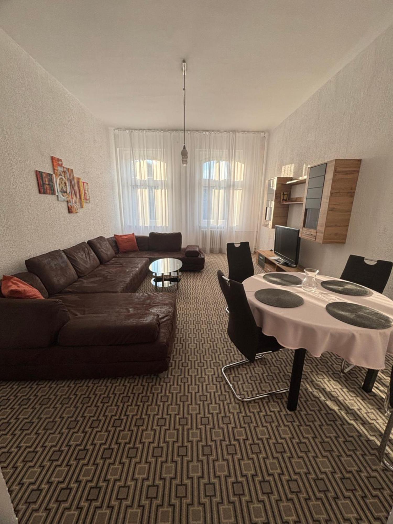 City Centre Apartment Demio كارلوفي فاري المظهر الخارجي الصورة