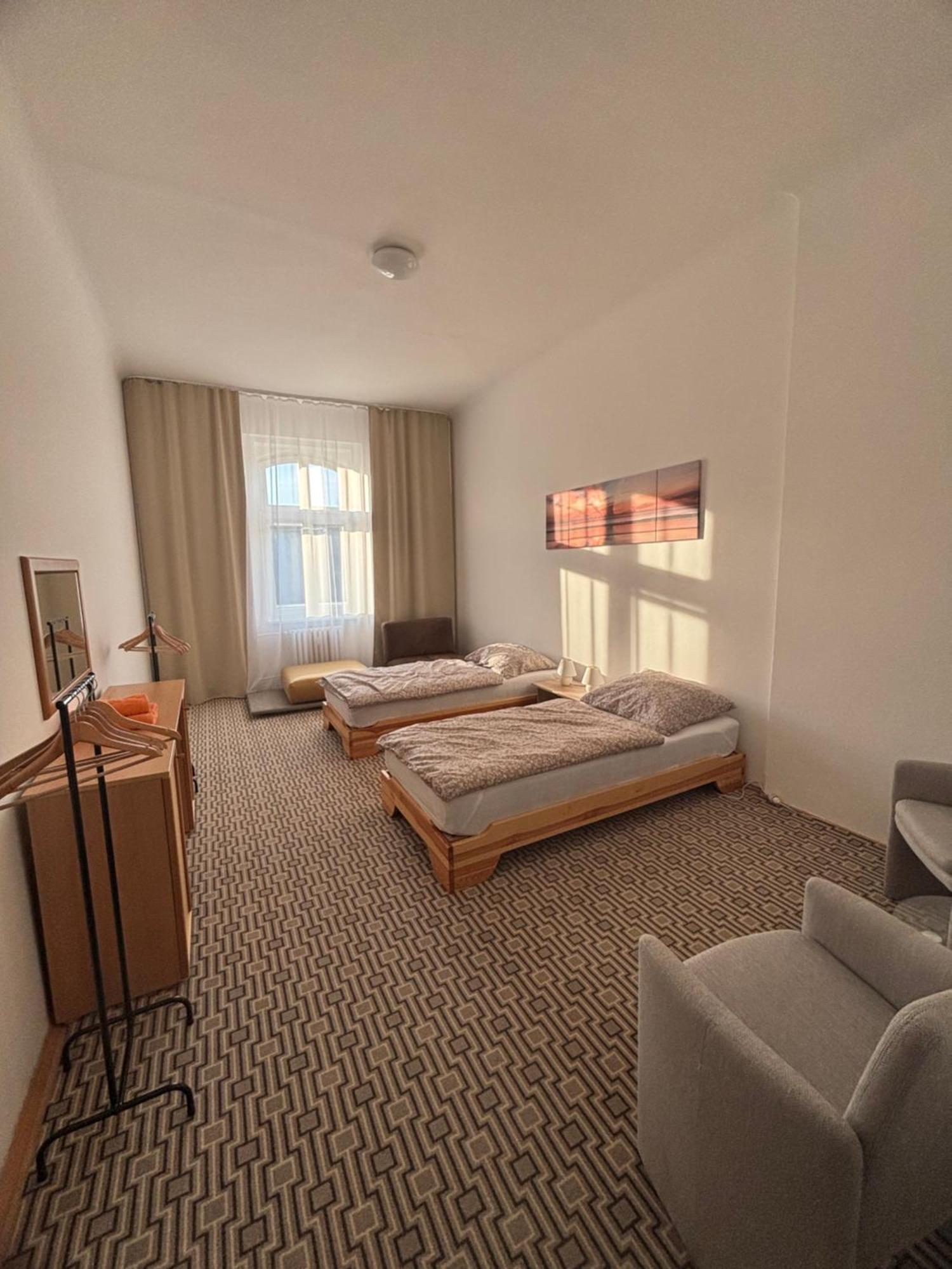 City Centre Apartment Demio كارلوفي فاري المظهر الخارجي الصورة
