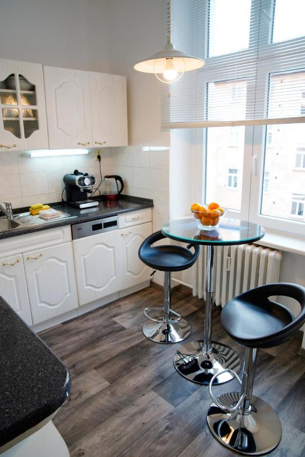 City Centre Apartment Demio كارلوفي فاري المظهر الخارجي الصورة