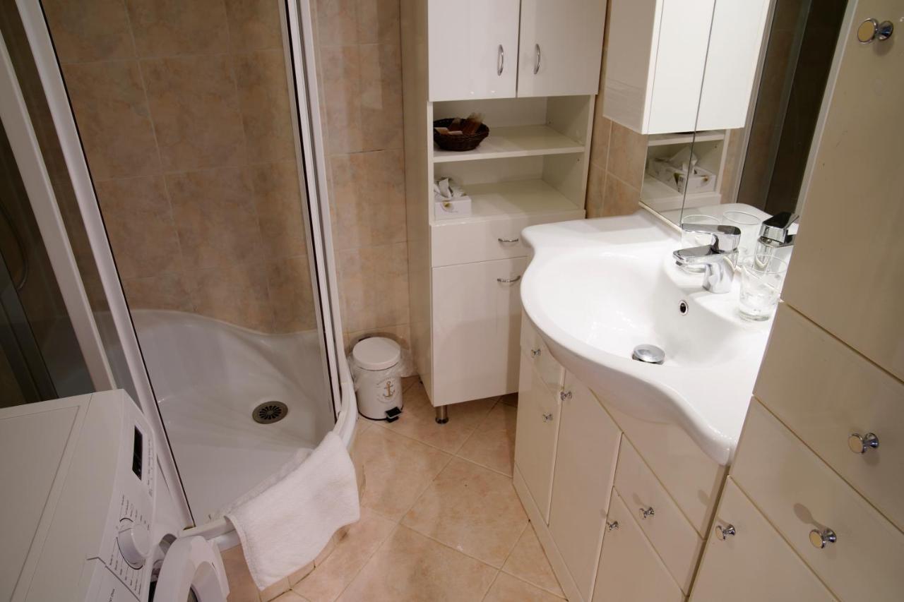 City Centre Apartment Demio كارلوفي فاري المظهر الخارجي الصورة